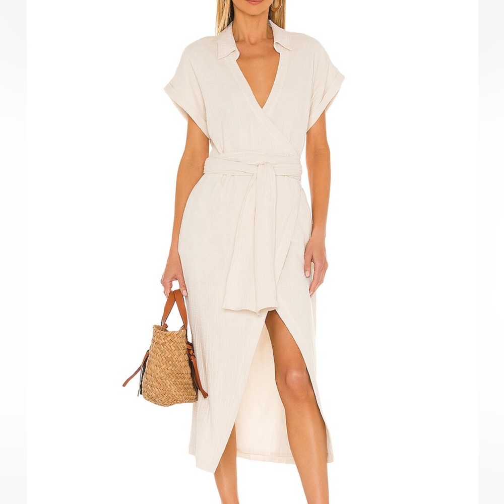 New Danica Midi Dress in Ivory
L'Academie Sz M Org $218
